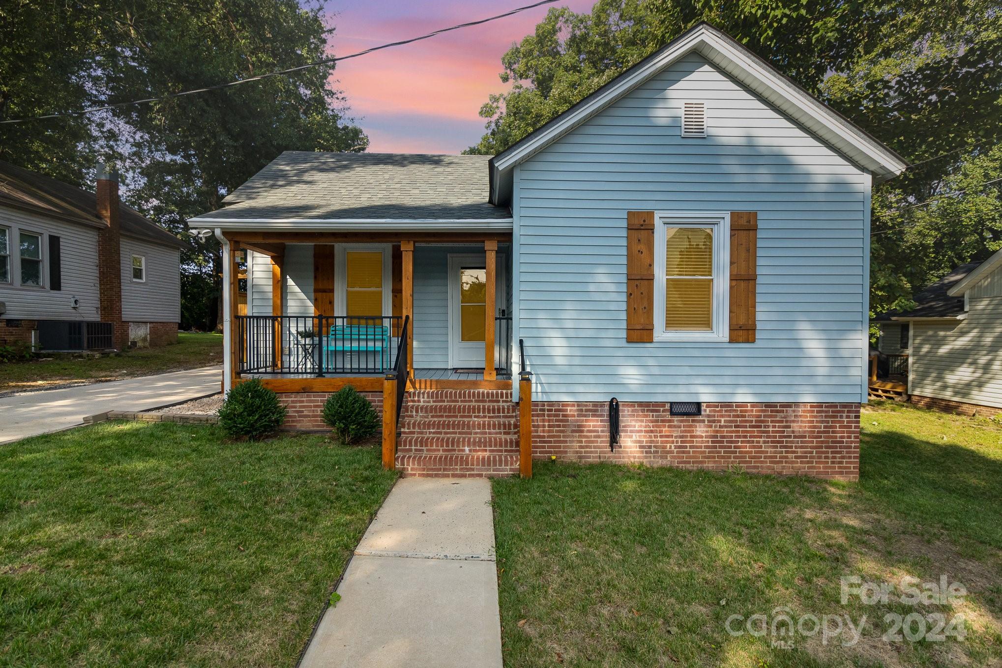 Oak Cir, Kannapolis, NC 28081