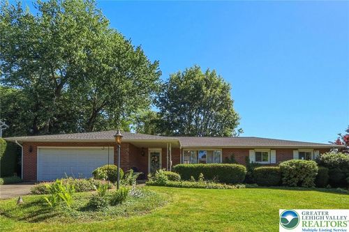 1030 N 7th St, Emmaus, PA, 18049-1608 | Card Image
