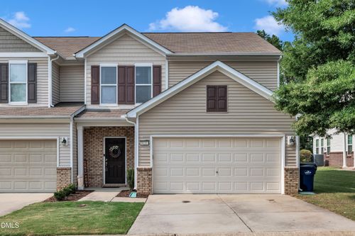 8111 Yaxley Hall Dr, Raleigh, NC, 27616-6297 | Card Image