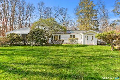 13 Highland Rd, Westport, CT, 06880-2846 | Card Image