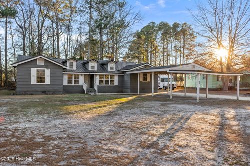 99 Rich St, Salemburg, NC, 28385 | Card Image