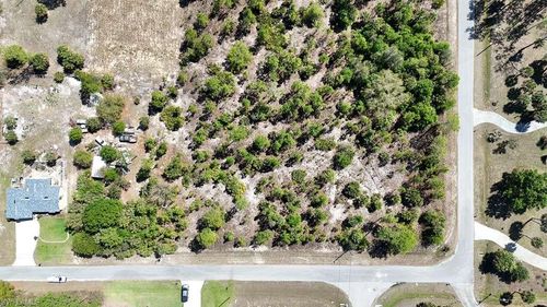 904 Dayton Ave, Lehigh Acres, FL, 33972-3330 | Card Image