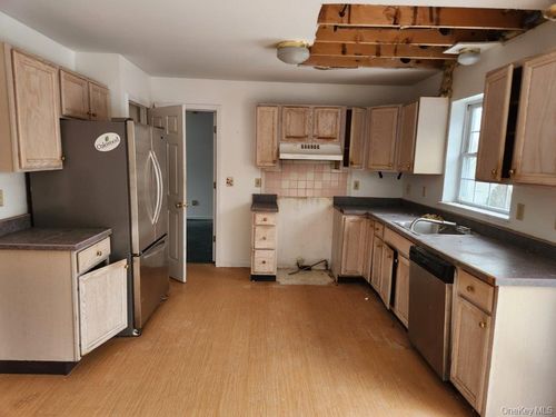 14 Storm Dr, Poughquag, NY, 12570-5704 | Card Image