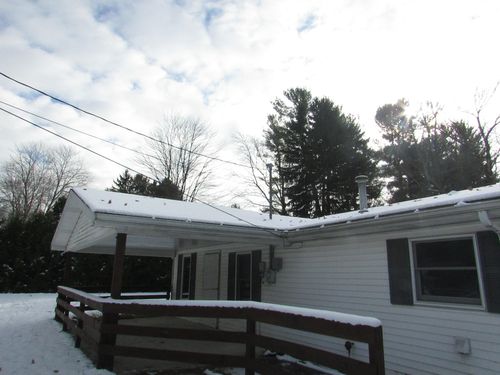 2905 Burt Rd, Montrose, MI, 48457-9362 | Card Image