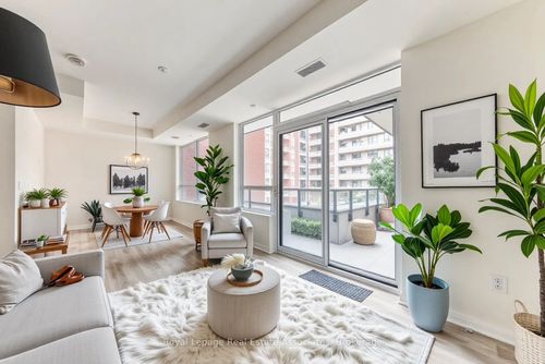 328-3270 Sheppard Ave E, Scarborough, ON, M1T3K3 | Card Image