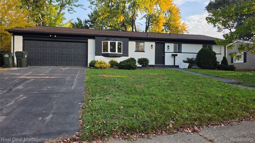 431 Red Oak Ln, Rochester Hills, MI, 48307-1553 | Card Image