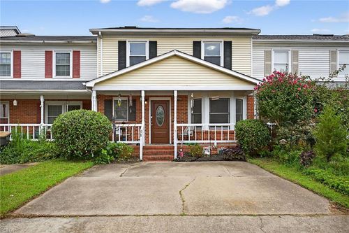 38 Valasia Rd, Poquoson, VA, 23662-1551 | Card Image