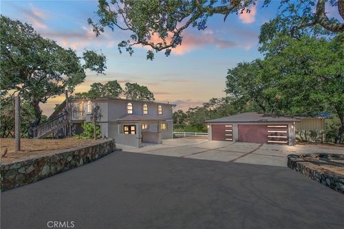 7070 Tassajara Creek Rd, Santa Margarita, CA, 93453-8718 | Card Image