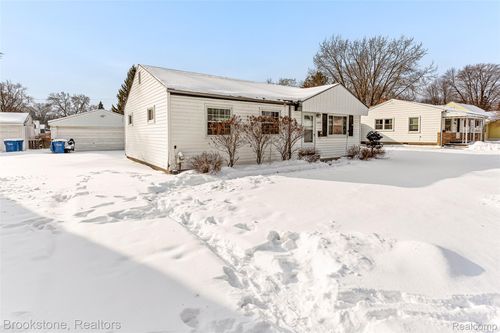 3408 Stolzenfeld Ave, Warren, MI, 48091-4564 | Card Image