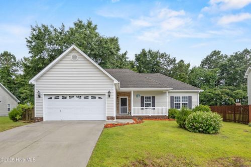 102 Brookside Ct, Jacksonville, NC, 28546-9436 | Card Image