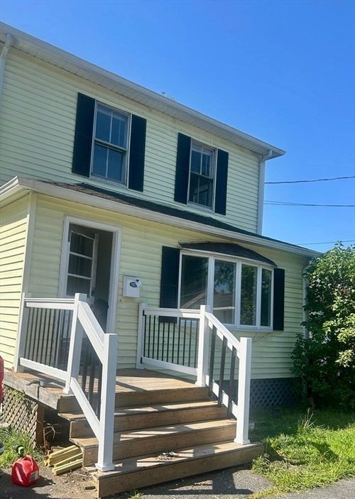 3 Ralph Ave, South Hadley, MA, 01075-3007 | Card Image