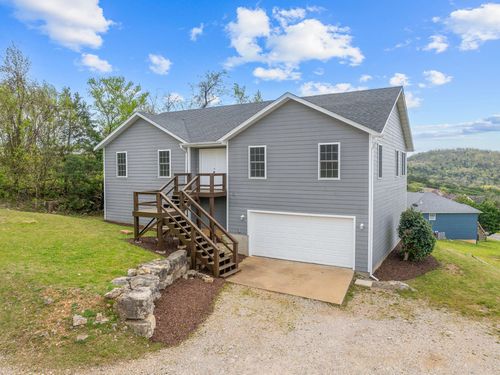 130 Moses Dr, Hollister, MO, 65672-9612 | Card Image