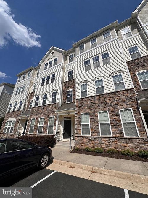 24690 Byrne Meadow Sq, ALDIE, VA, 20105-5671 | Card Image