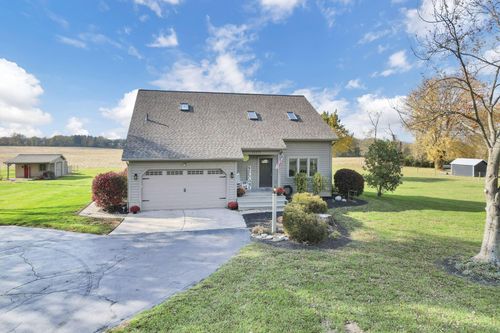 12171 Shell Beach Rd Ne, Thornville, OH, 43076-9002 | Card Image