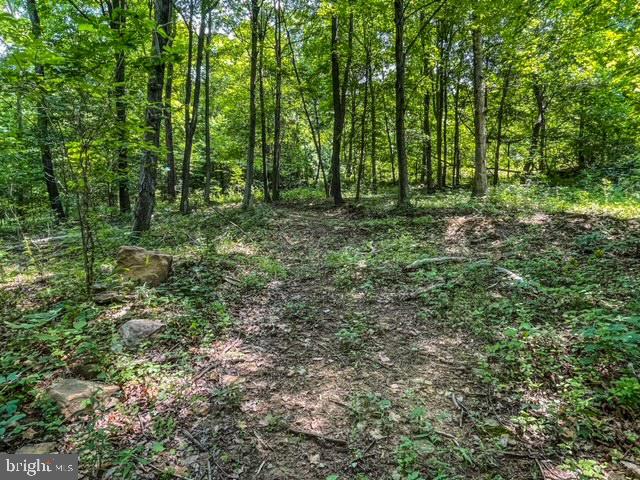 Land in WESTERNPORT 4
