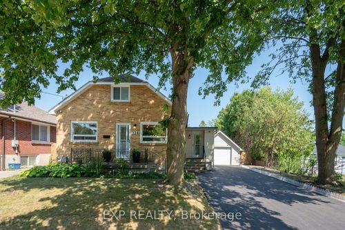 124 Chesterfield Ave, London, ON, N5Z3N2 | Card Image