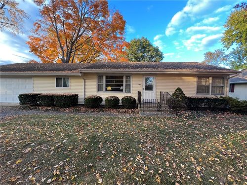 1 Penz Dr, Oakwood, IL, 61858-9525 | Card Image