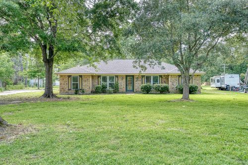 246 Pinevale Way, Sour Lake, TX, 77659-9265 | Card Image