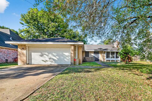 15410 Lindita Dr, Houston, TX, 77083-5018 | Card Image