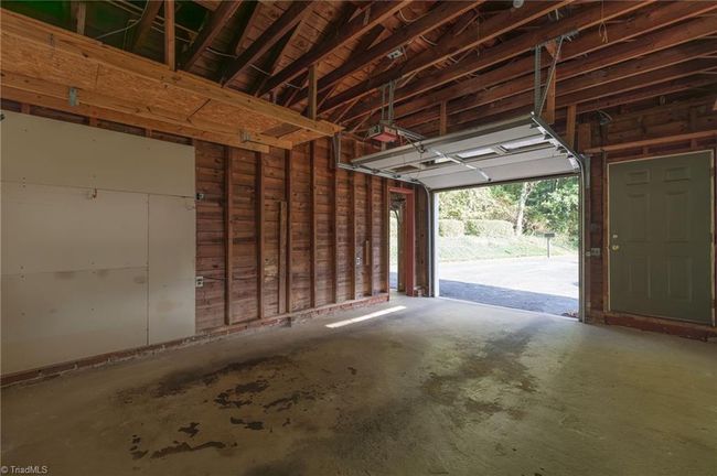 5305 Shattalon Dr, House other with 2 bedrooms, 2 bathrooms and null parking in Winston-Salem NC | Image 45