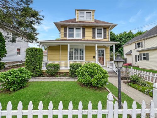 1311 Henry Ave, Mamaroneck, NY, 10543-3016 | Card Image