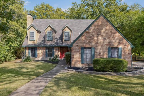 277 Creekwood Dr, Lancaster, TX, 75146-3403 | Card Image