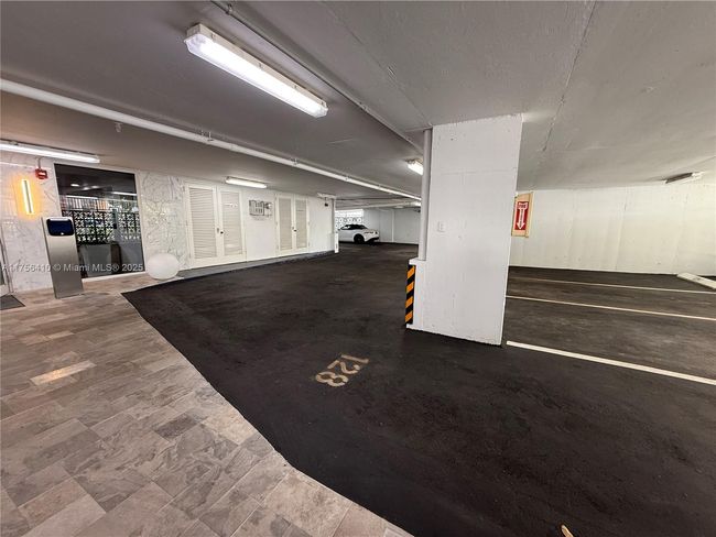 APT-707 - 401 Ocean Dr, Condo with 0 bedrooms, 1 bathrooms and null parking in Miami Beach FL | Image 11