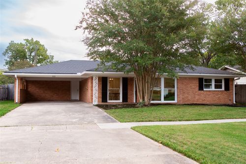 1521 Captain Shreve Dr, Shreveport, LA, 71105-3429 | Card Image