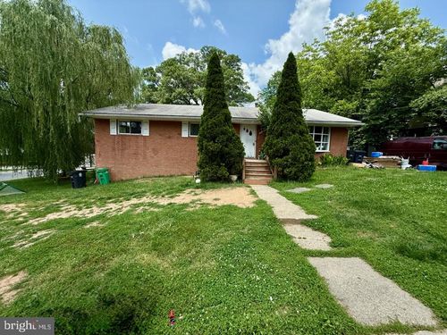 6010 Ravenswood Rd, RIVERDALE, MD, 20737-2809 | Card Image