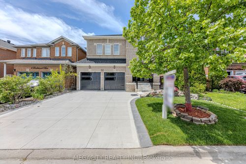 6 Linderwood Dr, Brampton, ON, L7A1R7 | Card Image