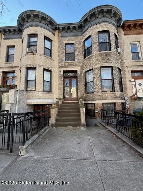 250 61st St, Brooklyn, NY, 11220-3714 | Card Image