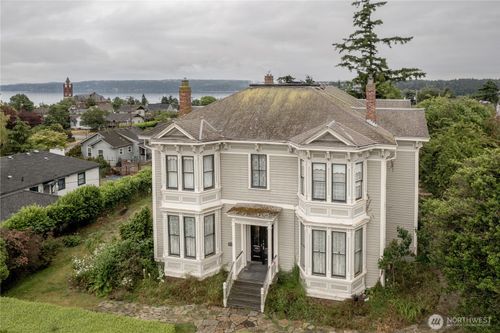 731 Pierce St, Port Townsend, WA, 98368-8042 | Card Image