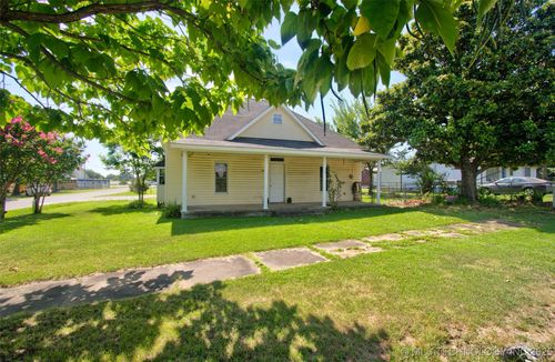 504 Sw 1st St, Checotah, OK, 74426-4807 | Card Image