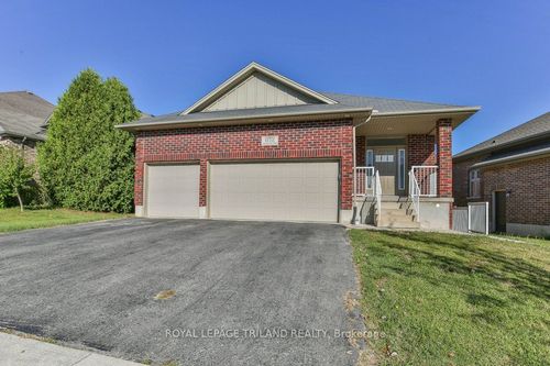 1152 Oakcrossing Rd, London, ON, N6H0E9 | Card Image