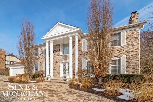 8 Lake Shore Ln, Grosse Pointe Shores, MI, 48236-2463 | Card Image