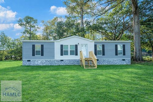 260 W 1st St, Midway, GA, 31320-7301 | Card Image