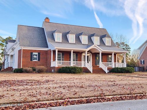 109 Foxcroft Ln, Winterville, NC, 28590-8621 | Card Image