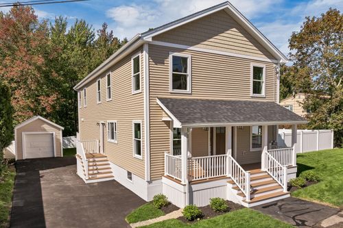 60 Horne St, Dover, NH, 03820-2628 | Card Image