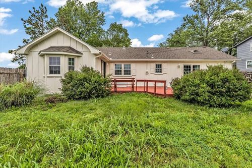 16001 E 30th Ter South Street, Independence, MO, 64055 | Card Image