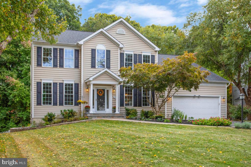 Ballard Way, Ellicott City, MD 21042