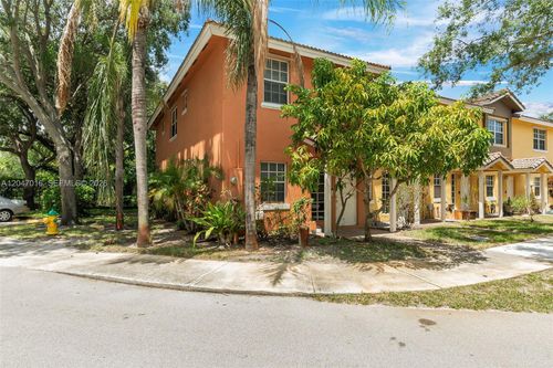 6819 Sienna Club Pl, Lauderhill, FL, 33319-7317 | Card Image