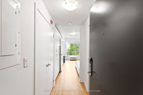 307-1800 Simcoe St N, Oshawa, ON, L1G0C2 | Card Image