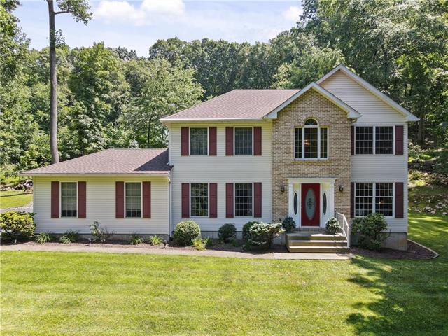 Honeysuckle Rd, Allentown, PA 18103