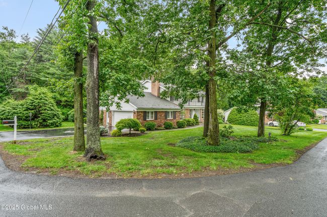 19 Tamarack Ln, House other with 4 bedrooms, 3 bathrooms and 6 parking in Schenectady NY | Image 67