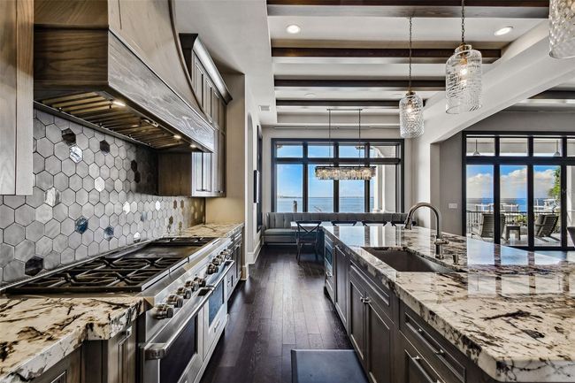 5120 W Longfellow Ave, House other with 6 bedrooms, 7 bathrooms and null parking in TAMPA FL | Image 25