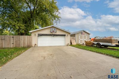 200 Hemlock St, House other with 3 bedrooms, 1 bathrooms and null parking in Beresford SD | Image 2