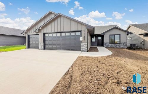 1125 E Wayne Pl Place, Tea, SD, 57064 | Card Image