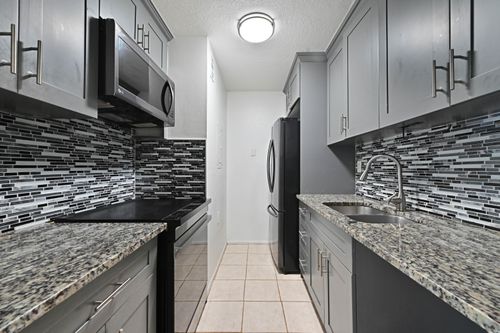 205-1089 N Benoist Farms Rd, West Palm Beach, FL, 33411-3251 | Card Image