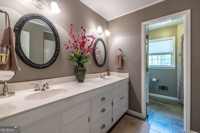 1602 Shamrock Trl Se, House other with 3 bedrooms, 2 bathrooms and null parking in Smyrna GA | Image 39