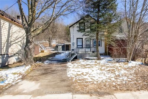 2195 3rd Ave E, Owen Sound, ON, N4K2M5 | Card Image